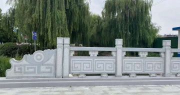 台州 芝麻灰桥栏杆、河道栏杆安装效果