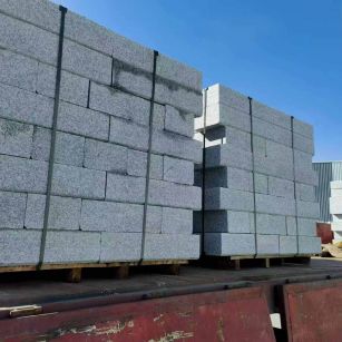 台州 路沿石装车出货