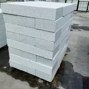 台州 芝麻白两面荔枝面台阶石