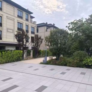 台州 芝麻白与芝麻白搭配铺装，尺寸1200*600