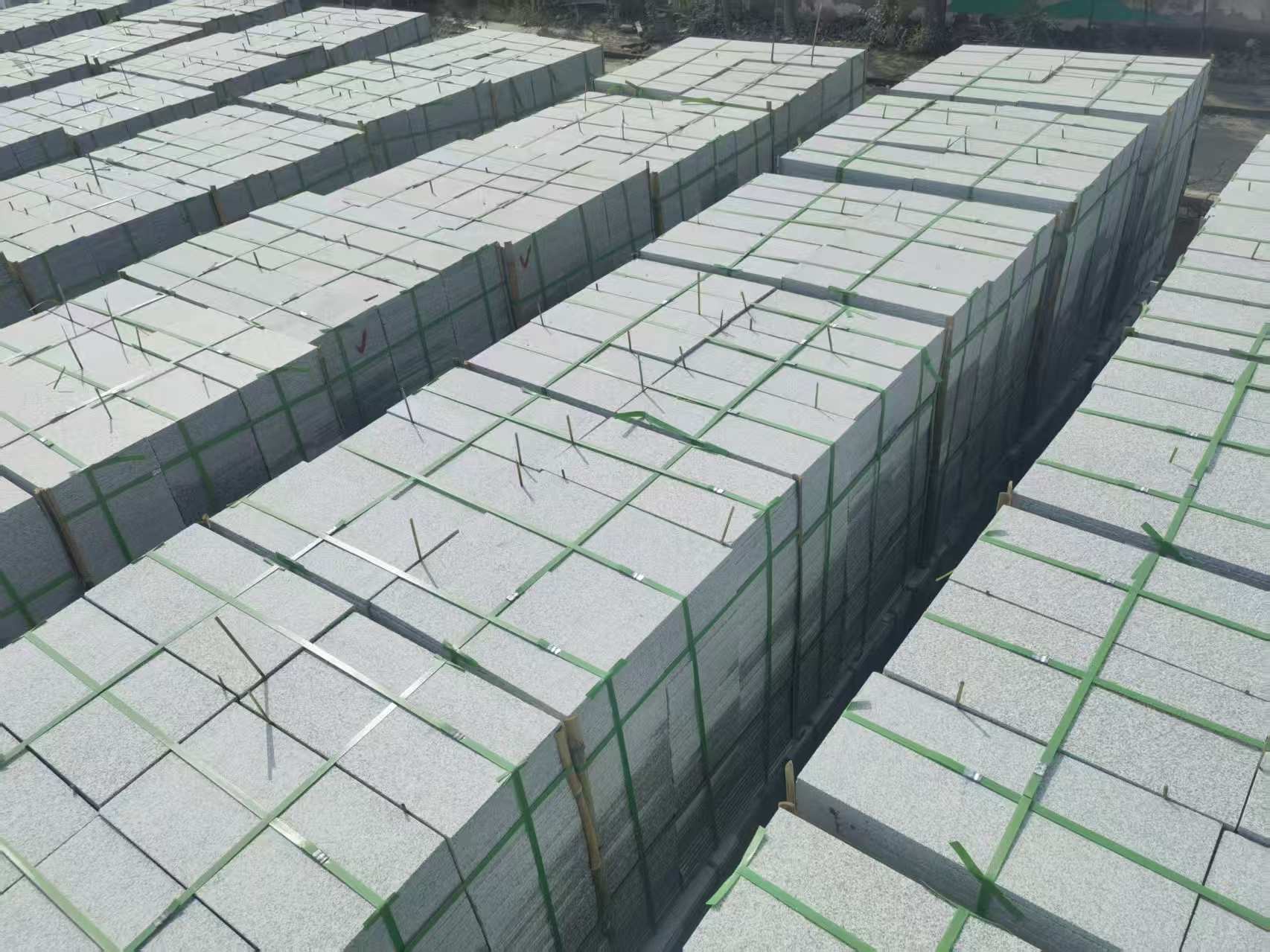 台州 芝麻白1.8公分火烧300*600地铺，清仓大甩卖