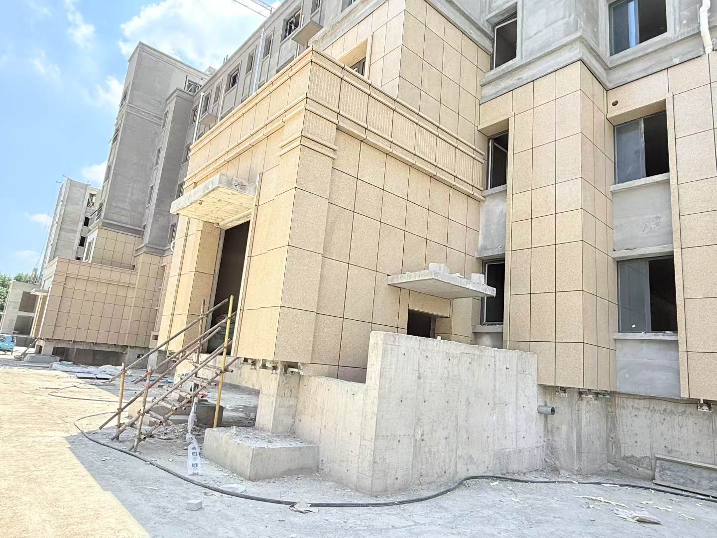 台州 黄金麻干挂，工地实拍