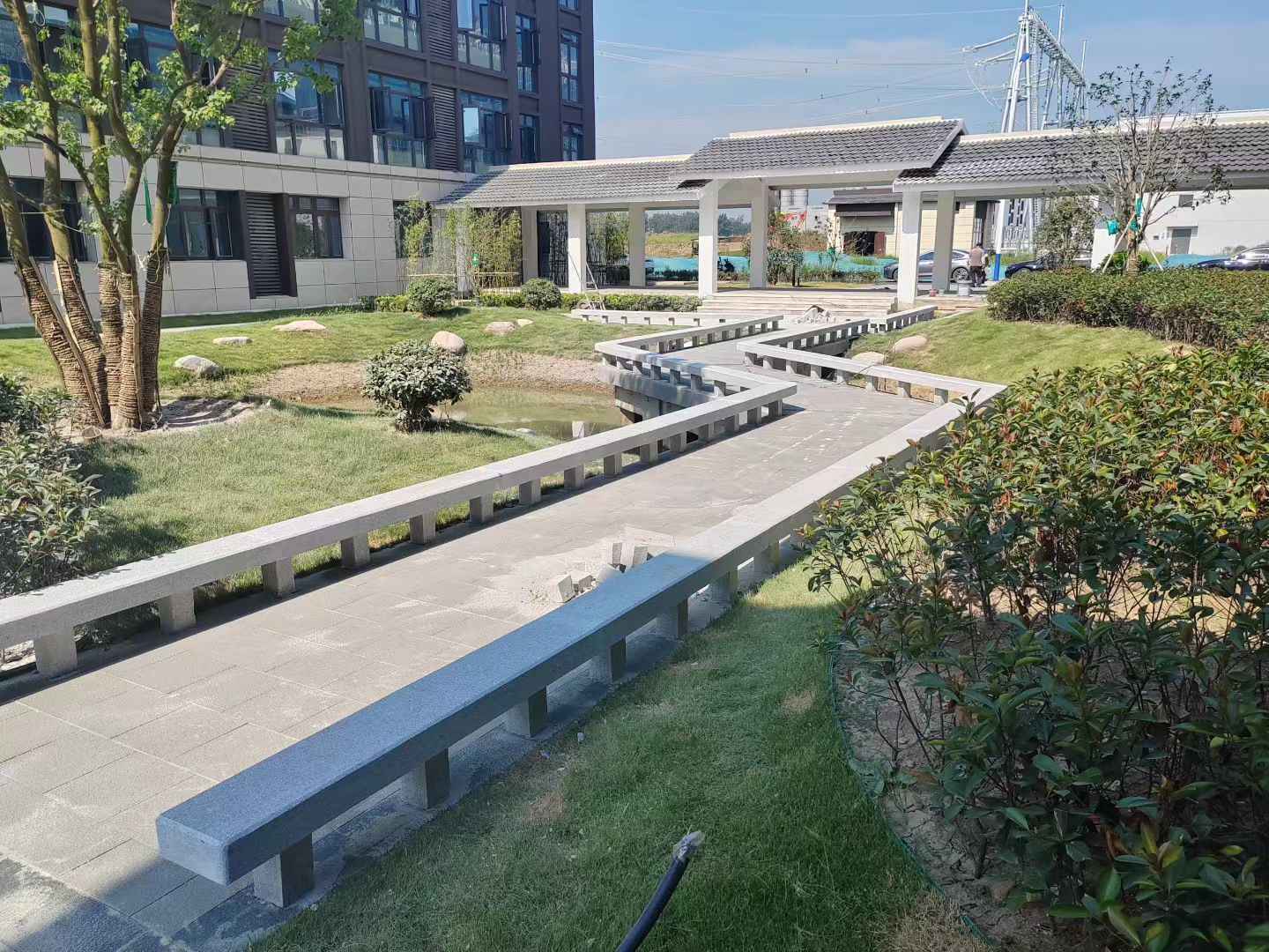 台州 芝麻灰小区坐凳&栏杆安装效果