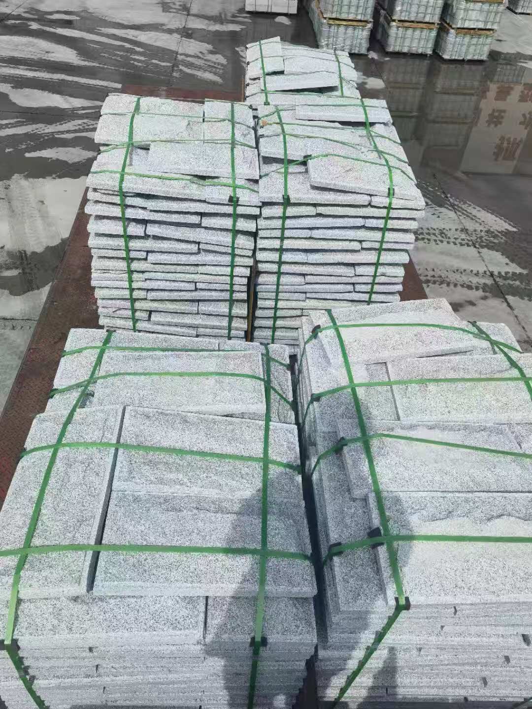 台州 芝麻白蘑菇石装车出货