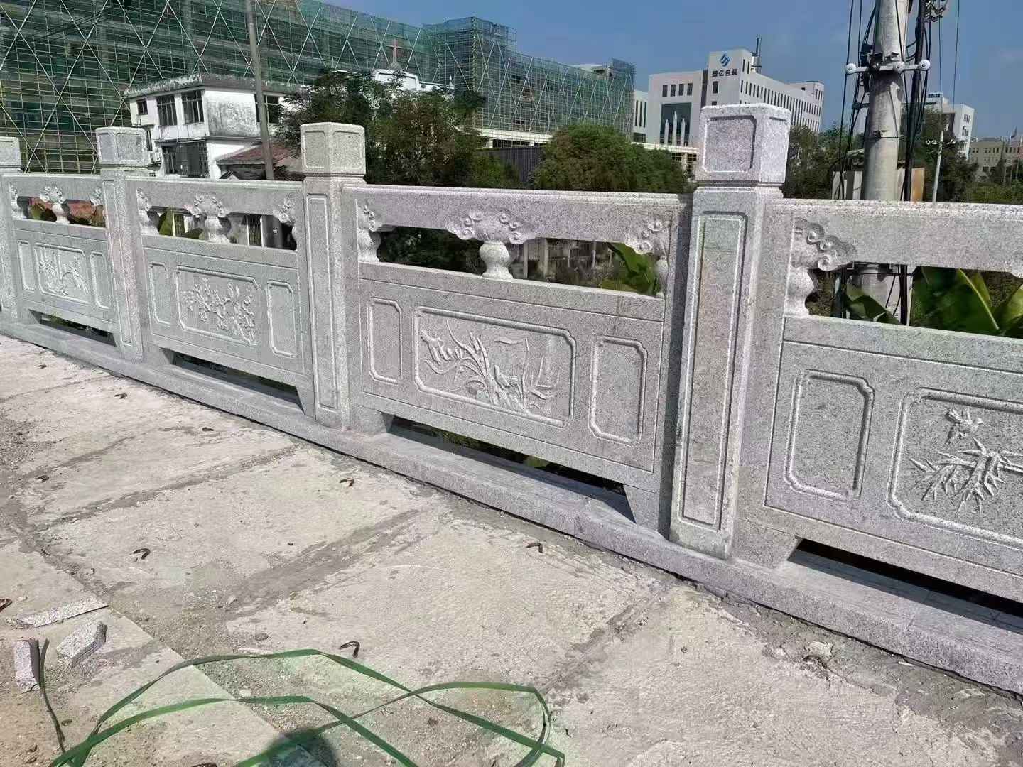 台州 芝麻白栏杆